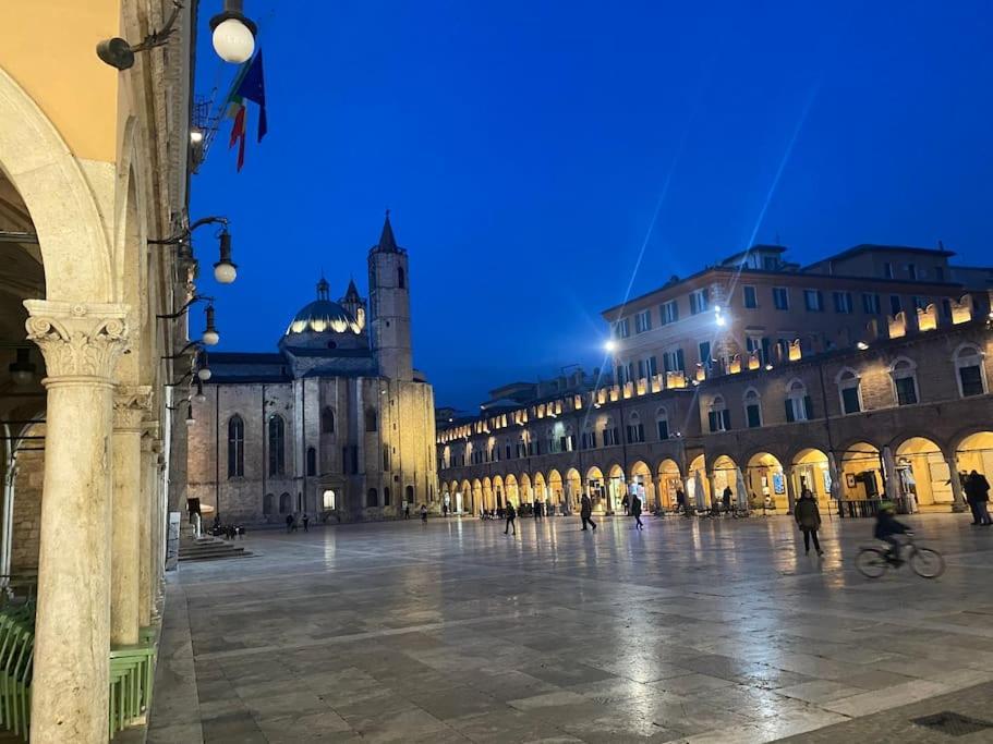 L'Attico Sul Fiume Center Home Ascoli Piceno Exterior foto